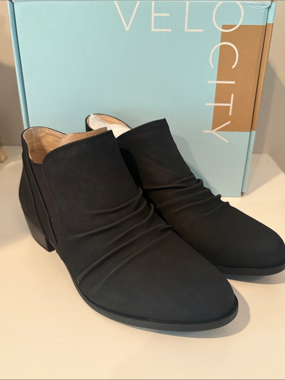 Life stride velocity 2.0 Aurora black ankle boot new inbox